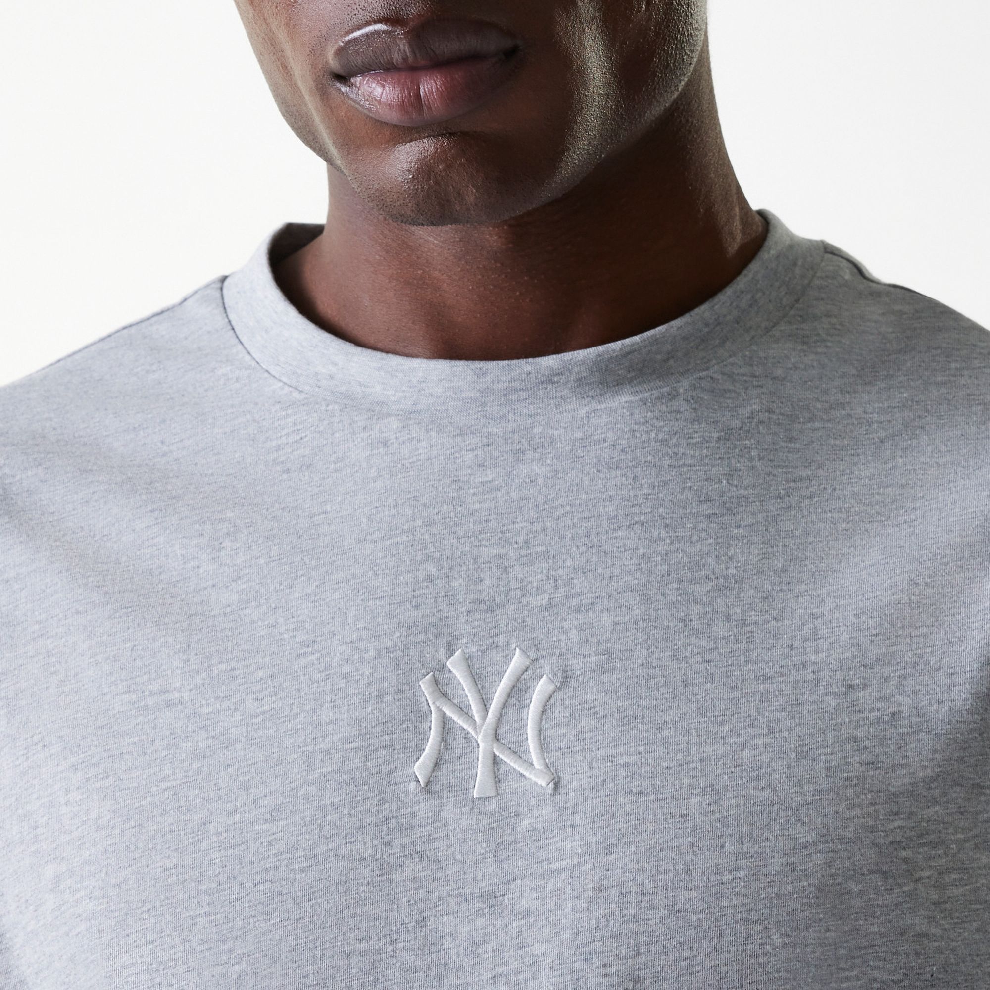 New York Yankees T-Shirt NY Logo klein - grau