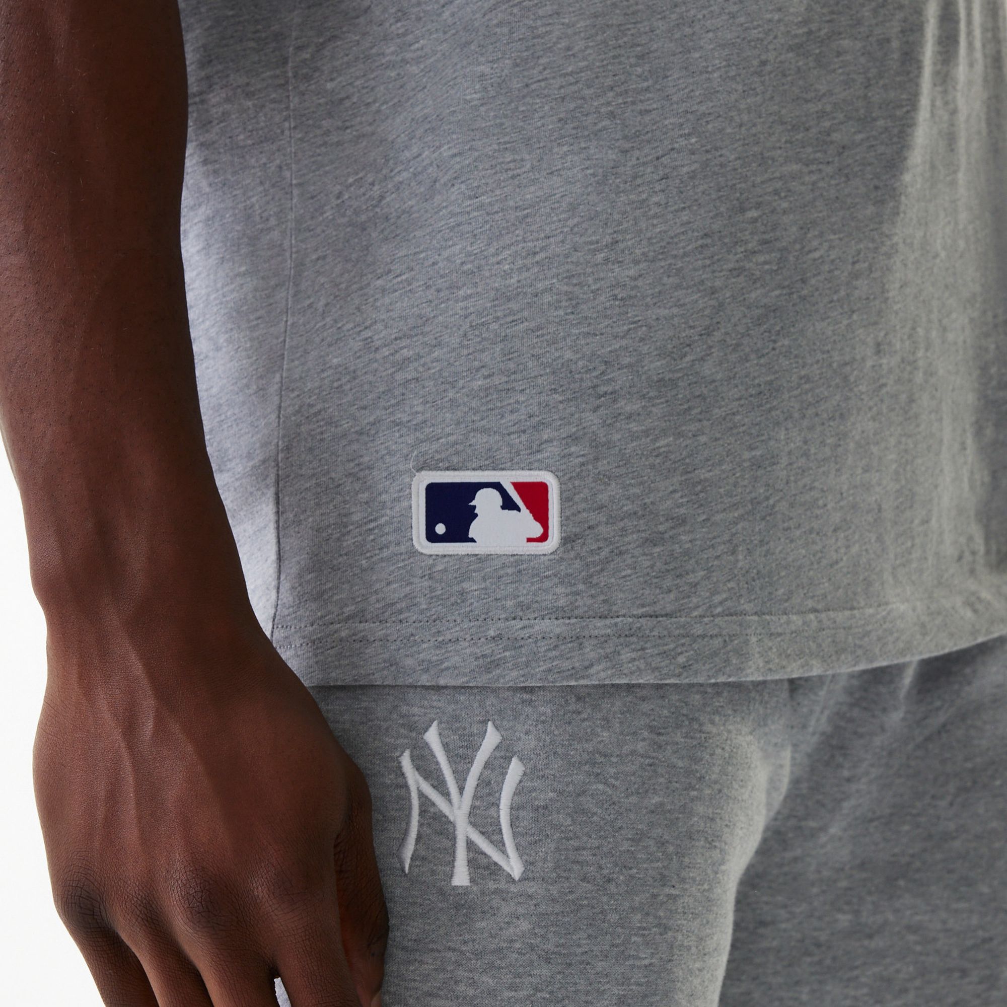 New York Yankees T-Shirt NY Logo klein - grau